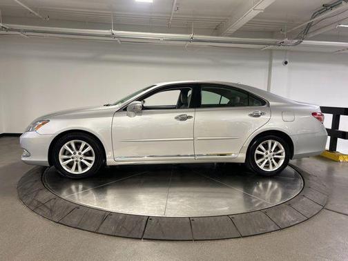 Tungsten Pearl 2011 Lexus ES 350 Base