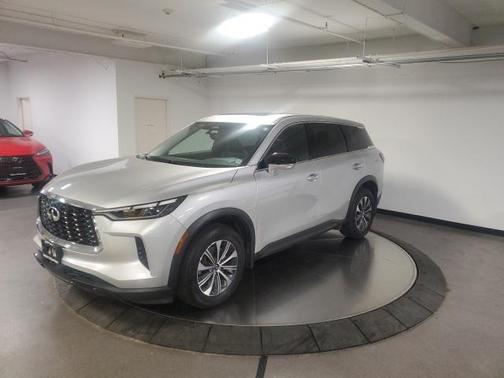 2022 INFINITI QX60 Pure