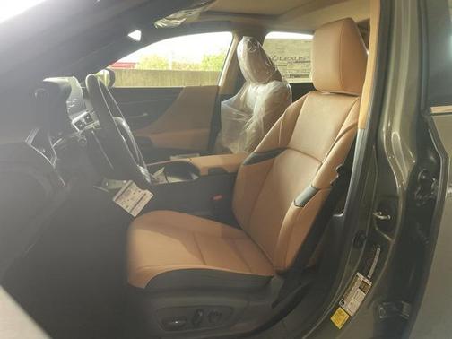 2025 Lexus ES 350 Base