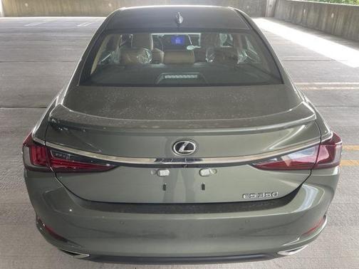 2025 Lexus ES 350 Base