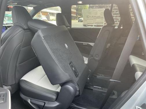 2025 Lexus TX 500h F SPORT Premium
