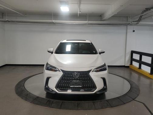 2022 Lexus NX 350h Premium