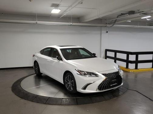2023 Lexus ES 350 Base