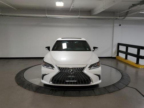 2023 Lexus ES 350 Base