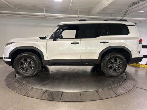 White Pearl 2024 Lexus GX 550 Overtrail+