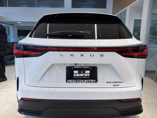 2026 Lexus NX 450h+ Luxury