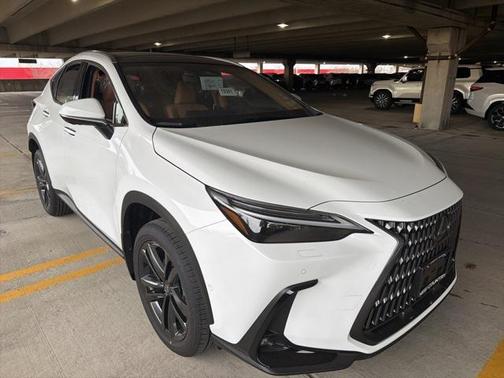 2026 Lexus NX 450h+ Luxury