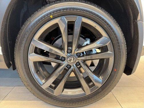 2026 Lexus NX 450h+ Luxury