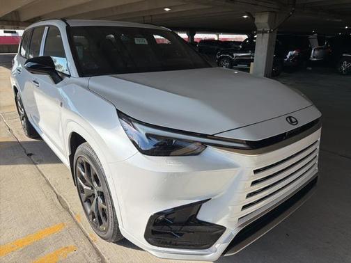 2026 Lexus TX 500h 
