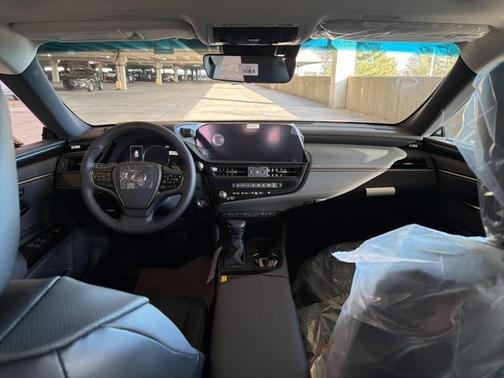 2025 Lexus ES 350 Base