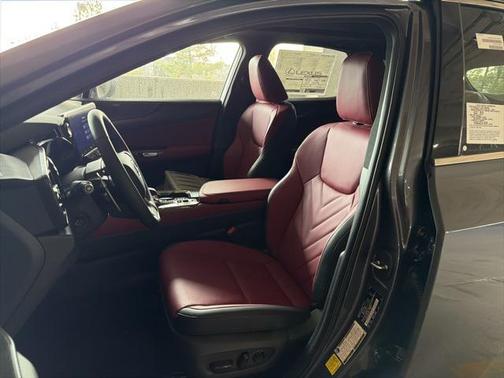 2026 Lexus NX 450h+ Luxury