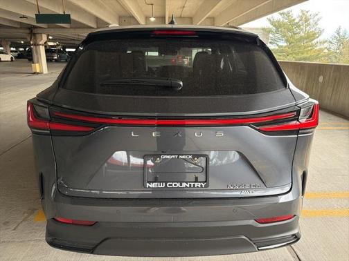 2026 Lexus NX 450h+ Luxury