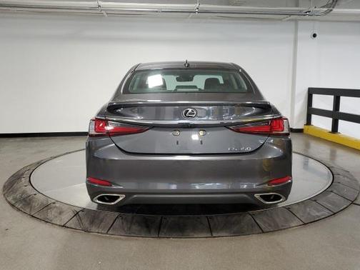 2022 Lexus ES 350 Base