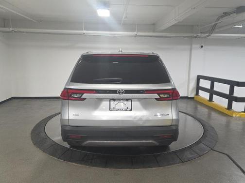 2024 Toyota Grand Highlander Platinum