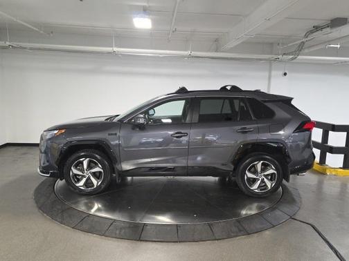 2022 Toyota RAV4 Prime SE