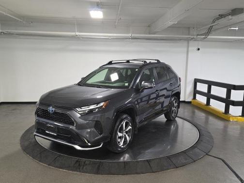 2022 Toyota RAV4 Prime SE