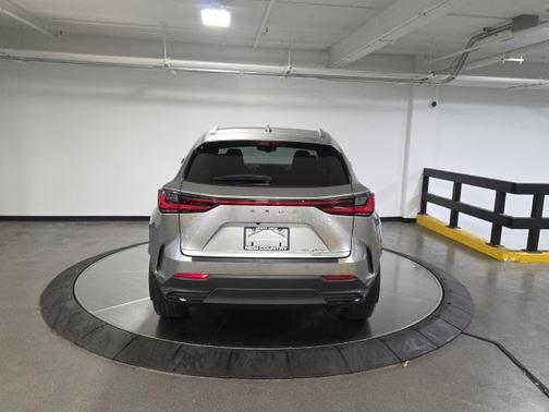 2025 Lexus NX 450h+ Luxury