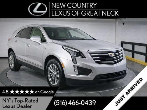 Radiant Silver Metallic 2018 Cadillac XT5 Luxury
