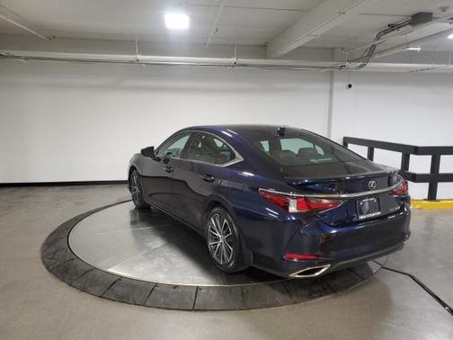 2022 Lexus ES 350 Base