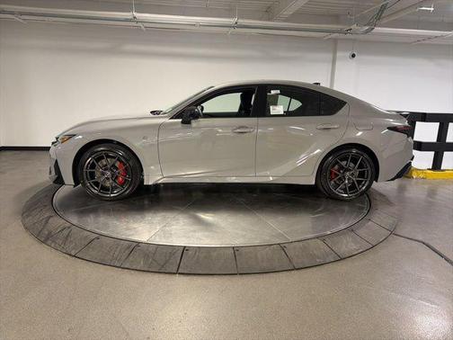 Wind 2026 Lexus IS 350 Base