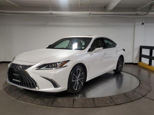White Pearl 2025 Lexus ES 350 Base