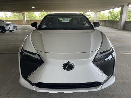 2025 Lexus RZ 450e Premium