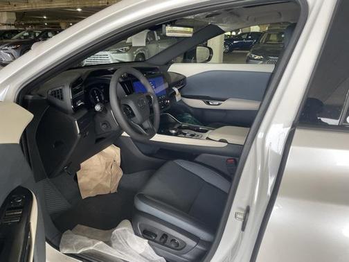 2025 Lexus RZ 450e Premium