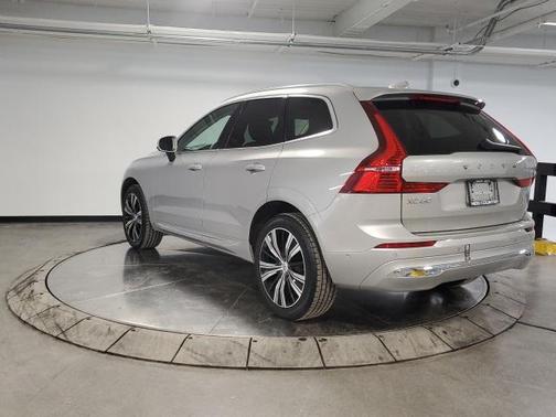 2022 Volvo XC60 B5 Inscription