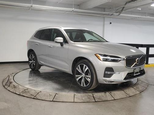 2022 Volvo XC60 B5 Inscription