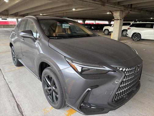 2026 Lexus NX 450h+ Luxury