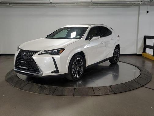 2025 Lexus UX 300h Premium