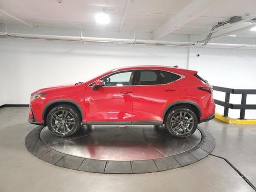 2025 Lexus NX 450h+ Luxury