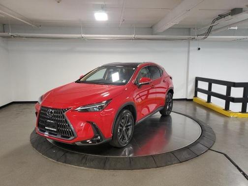 2025 Lexus NX 450h+ Luxury