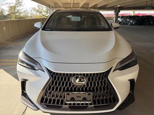 2026 Lexus NX 450h+ Luxury