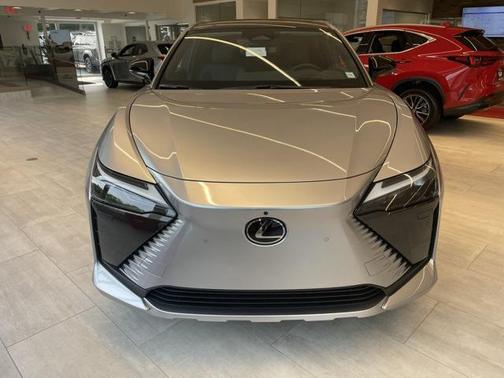 2025 Lexus RZ 450e Premium