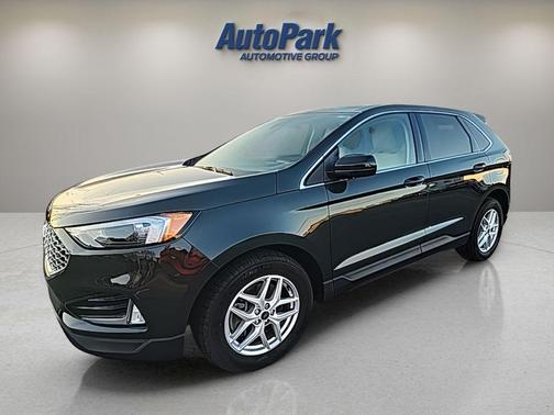 Green Metallic 2024 Ford Edge SEL