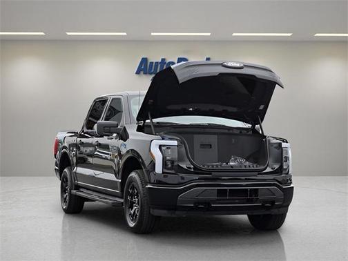 2025 Ford F-150 Lightning XLT