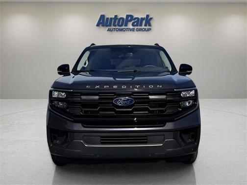 2025 Ford Expedition Max Active 4x4