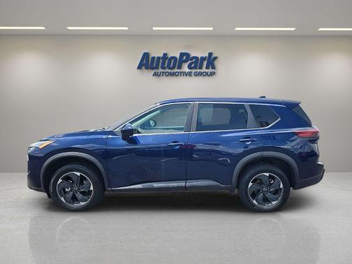 Deep Ocean Blue Pearl 2025 Nissan Rogue SV
