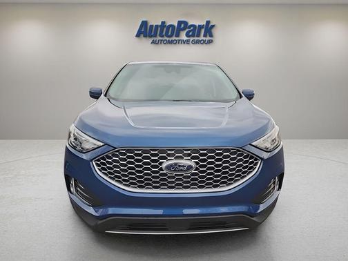 Blue Metallic 2023 Ford Edge SEL
