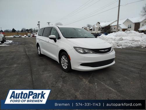 2020 Chrysler Voyager LX