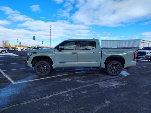 2024 Toyota Tundra Platinum