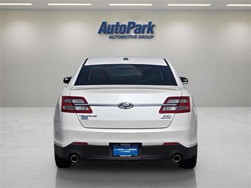 2015 Ford Taurus SEL