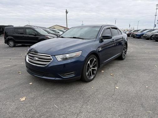 2016 Ford Taurus SEL