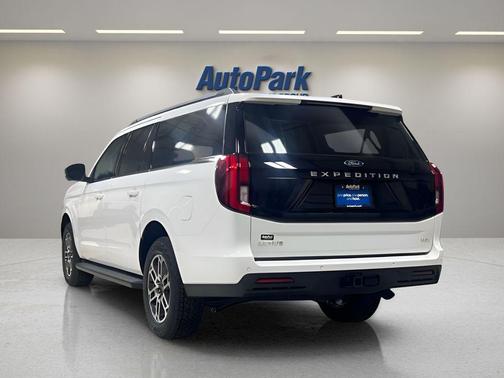 White Metallic 2026 Ford Expedition Max Active 4x4