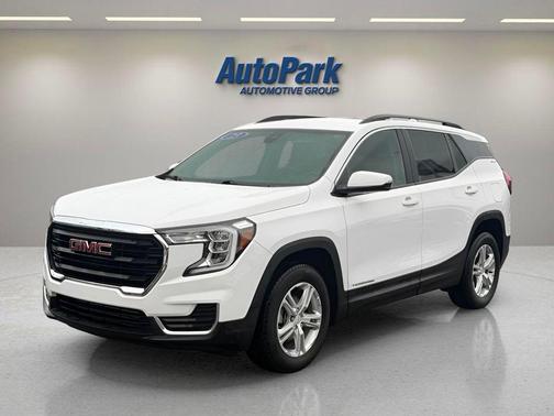 Summit White 2023 GMC Terrain SLE