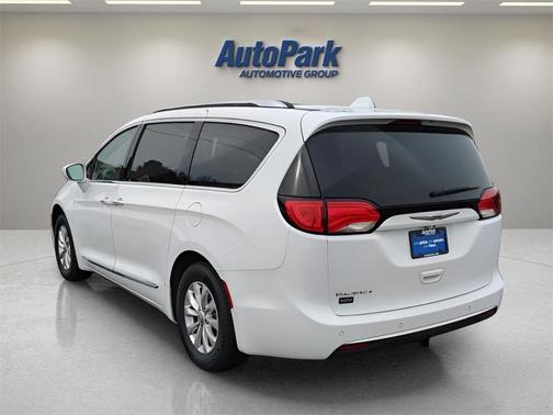 2018 Chrysler Pacifica Touring-L Plus