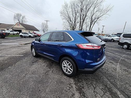 Blue Metallic 2023 Ford Edge SEL