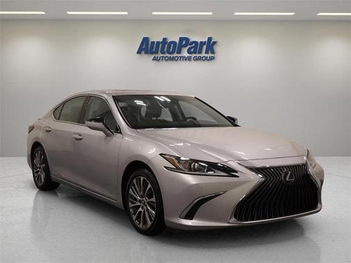 2020 Lexus ES 300h Base