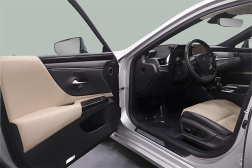 2020 Lexus ES 300h Base